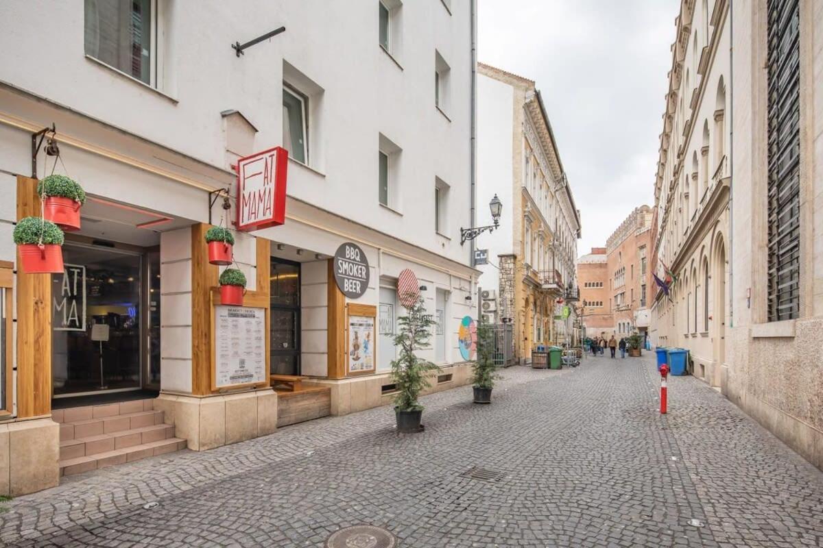 Extra Central - Mini Modern Studio Budapest Exterior photo